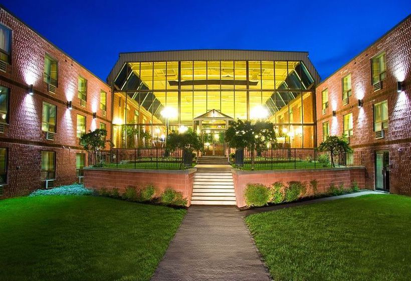 Hotel Quality Inn & Conference Centre