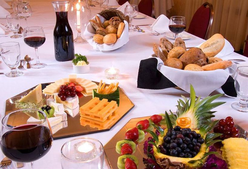 Hotel Quality Inn & Conference Centre | Midland | Ontario | Canada 7