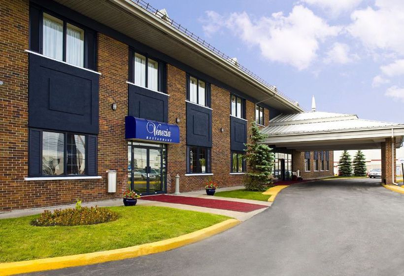 Hotel Travelodge by Wyndham Montreal Airport | Saint Laurent | Quebec | Canada 10