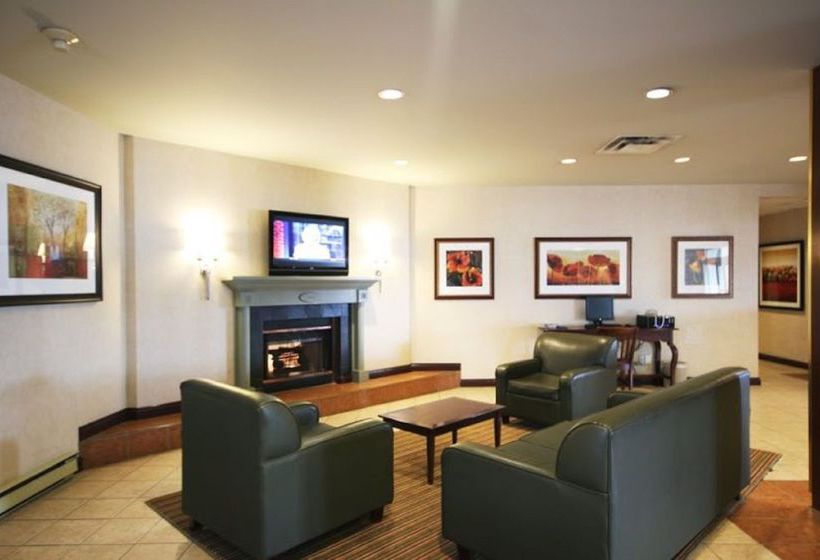 Hotel Travelodge by Wyndham Montreal Airport | Saint Laurent | Quebec | Canada 12