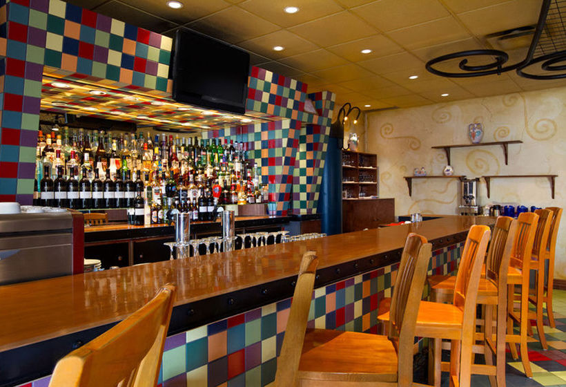 Hotel Travelodge by Wyndham Montreal Airport | Saint Laurent | Quebec | Canada 4