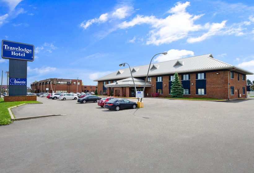 Hotel Travelodge by Wyndham Montreal Airport | Saint Laurent | Quebec | Canada 5