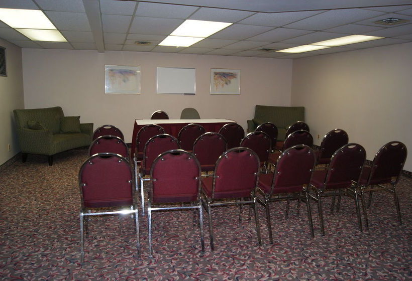 Hotel Quality Inn & Suites P.E. Trudeau Airport | Montreal | Quebec | Canada 6