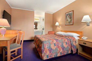 Hotel Moose Jaw Travelodge | Moose Jaw | Saskatchewan | Canada 4