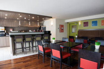 Hotel Comfort Inn Newmarket | Newmarket | Ontario | Canada 11