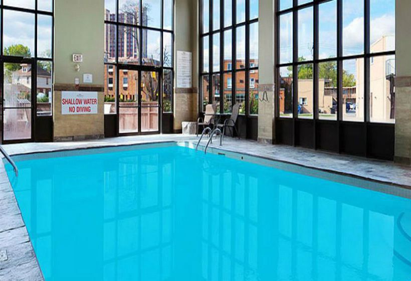 Hotel Quality Inn & Suites | Niagara Falls | Ontario | Canada 1