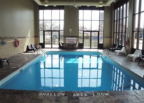 Hotel Quality Inn & Suites | Niagara Falls | Ontario | Canada 3