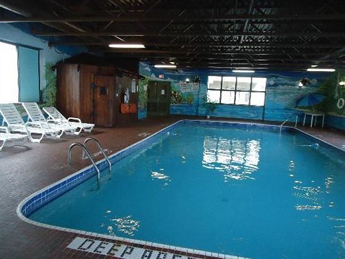 Magnuson Hotel Niagara Falls | Niagara Falls | Ontario | Canada 9