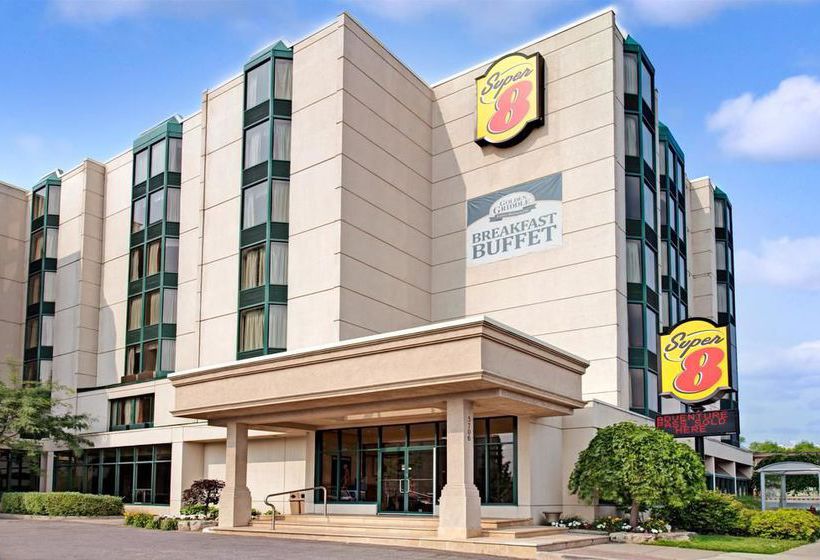Super 8 Hotel Niagara Falls | Niagara Falls | Ontario | Canada 10