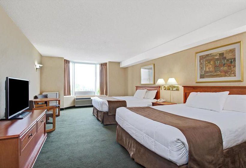 Super 8 Hotel Niagara Falls | Niagara Falls | Ontario | Canada 9
