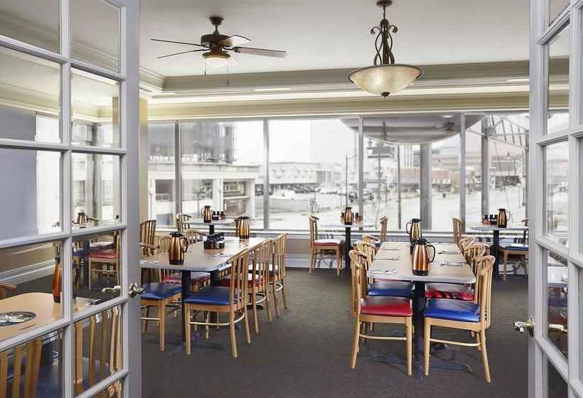 Hotel Four Points by Sheraton Niagara Falls Fallsview | Niagara Falls | Ontario | Canada 10