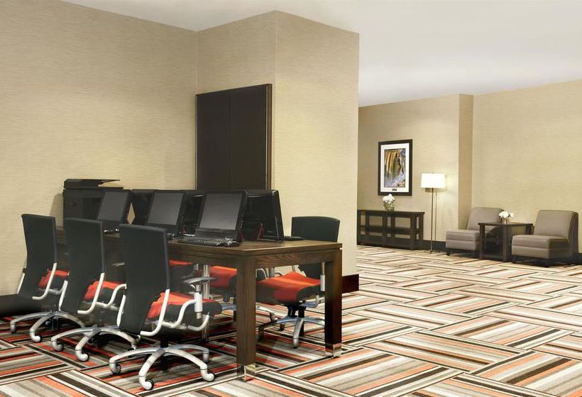 Hotel Four Points by Sheraton Niagara Falls Fallsview | Niagara Falls | Ontario | Canada 16