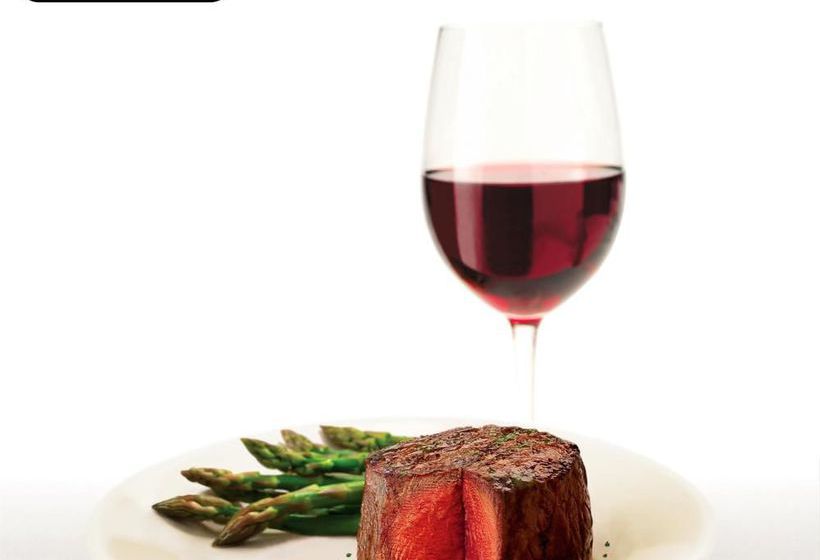 Hotel Four Points by Sheraton Niagara Falls Fallsview | Niagara Falls | Ontario | Canada 17