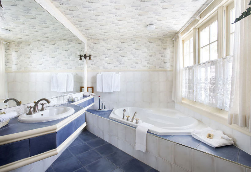 Hovey Hotel Manoir | North Hatley | Quebec | Canada 19