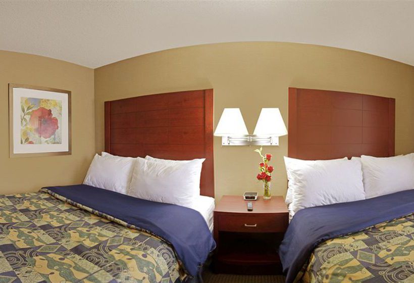 Hotel Travelodge Oshawa Whitby | Oshawa | Ontario | Canada 1