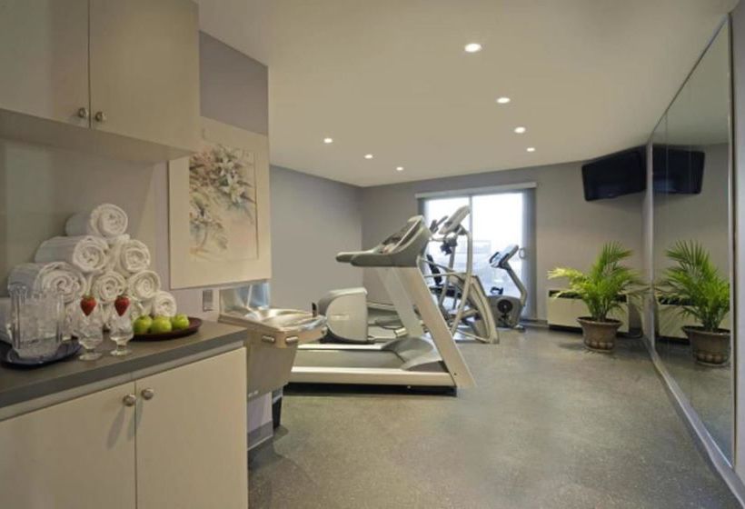 Hotel Travelodge Oshawa Whitby | Oshawa | Ontario | Canada 5