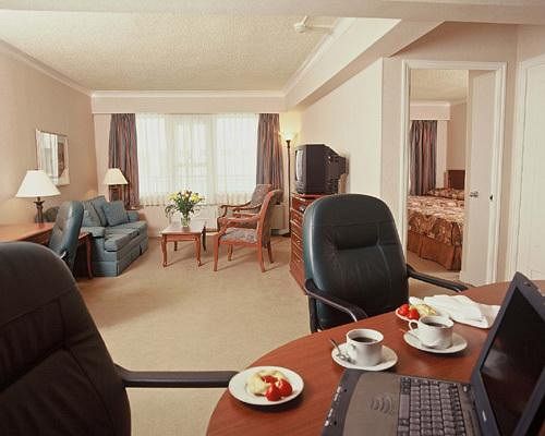 Capital Hill Hotel & Suites | Ottawa | Ontario | Canada 9