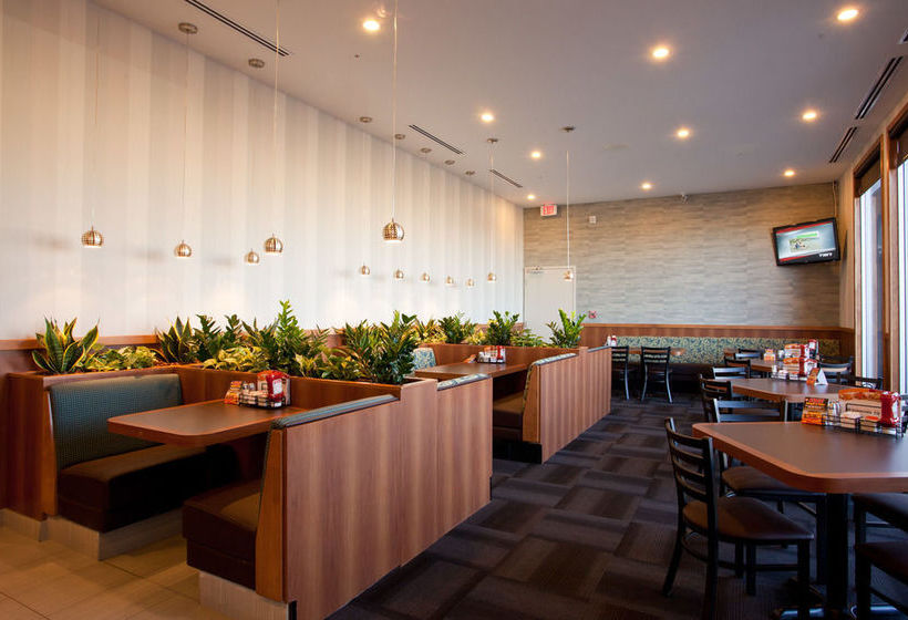 Hotel Sandman Pencticton | Penticton | British Columbia | Canada 12