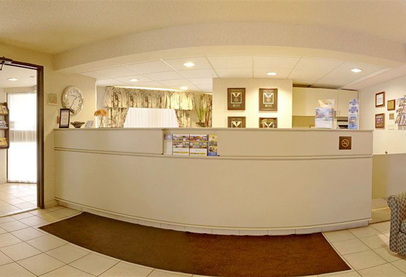 Hotel Comfort Inn Montreal Aeroport | Pointe Claire | Quebec | Canada 8