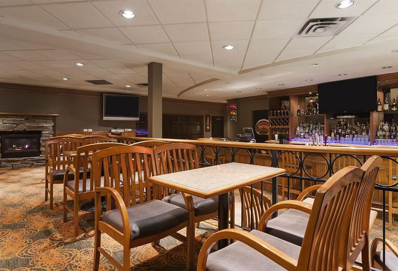 Hotel Poco Inn & Suites | Port Coquitlam | British Columbia | Canada 6