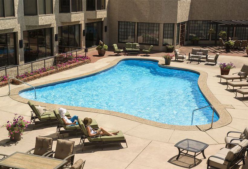 Hotel Capri | Red Deer | Alberta | Canada 7