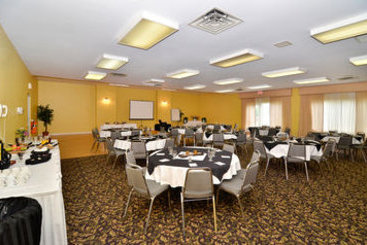 Hotel Days Inn & Conference Centre Renfrew | Renfrew | Ontario | Canada 14