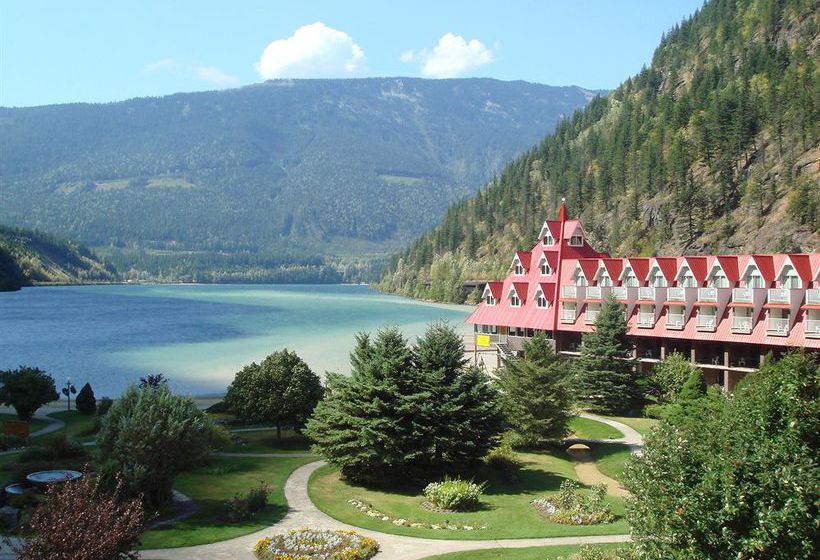 Hotel Three Valley Lake Chateau | Revelstoke | British Columbia | Canada 10