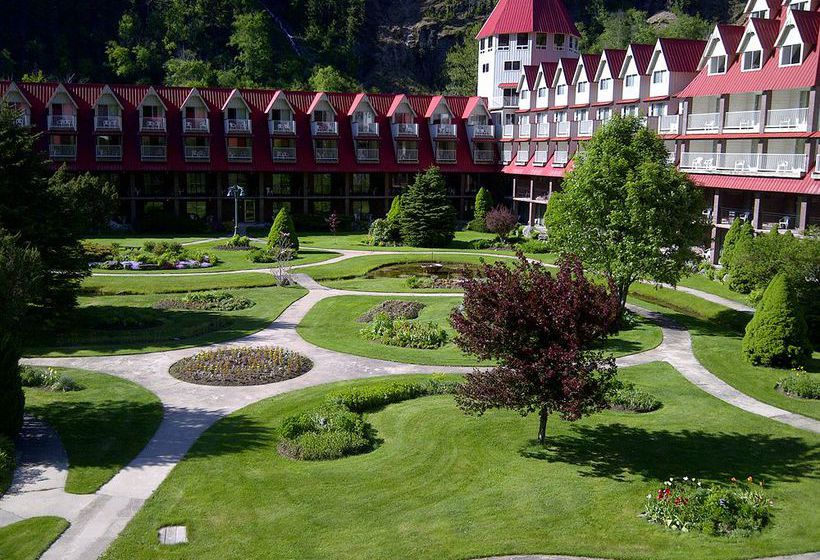Hotel Three Valley Lake Chateau | Revelstoke | British Columbia | Canada 12