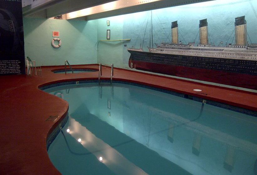 Hotel Three Valley Lake Chateau | Revelstoke | British Columbia | Canada 13