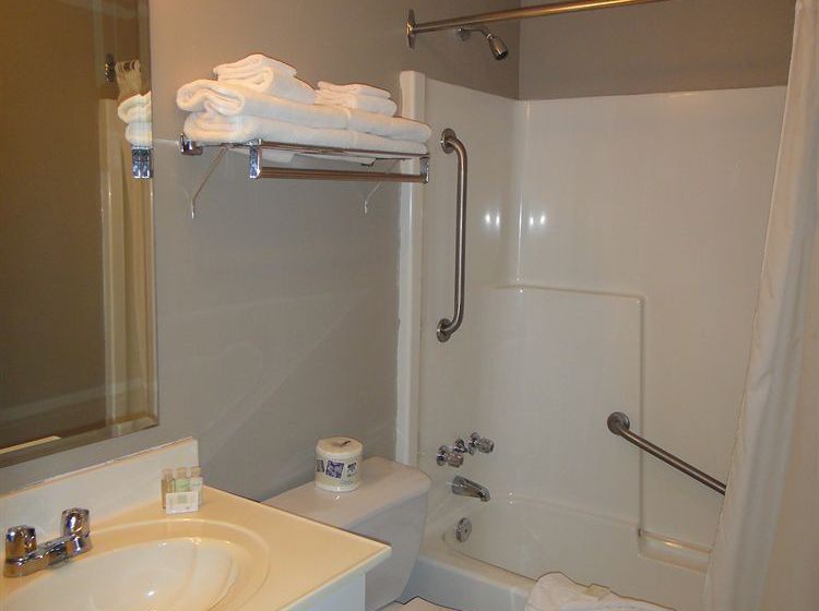 Hotel Three Valley Lake Chateau | Revelstoke | British Columbia | Canada 16