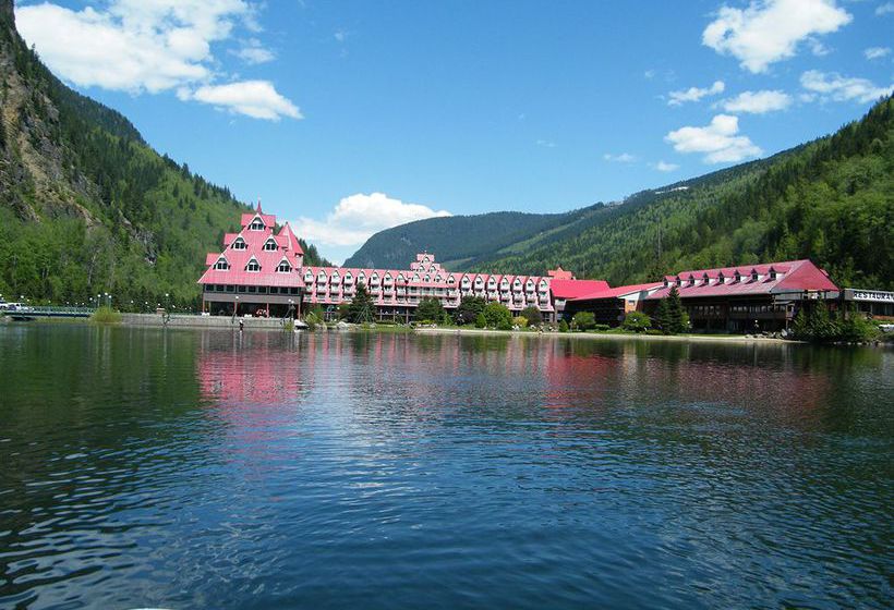 Hotel Three Valley Lake Chateau | Revelstoke | British Columbia | Canada 7