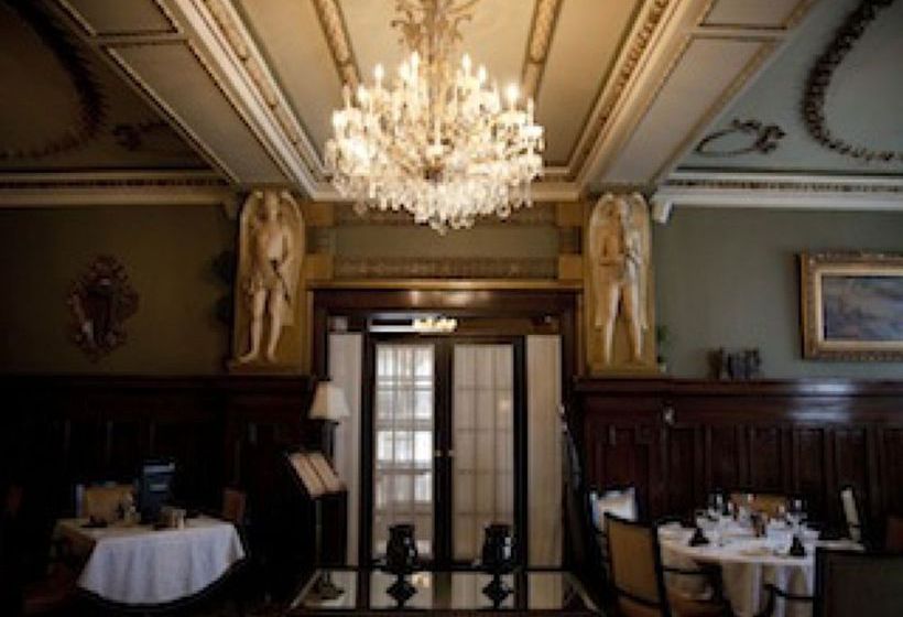 Hotel Senator | Saskatoon | Saskatchewan | Canada 12