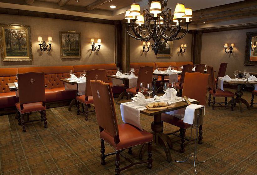 Hotel Manoir Saint Sauveur | Saint Sauveur des Monts | Quebec | Canada 12