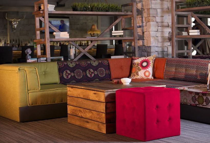 Hotel Manoir Saint Sauveur | Saint Sauveur des Monts | Quebec | Canada 15