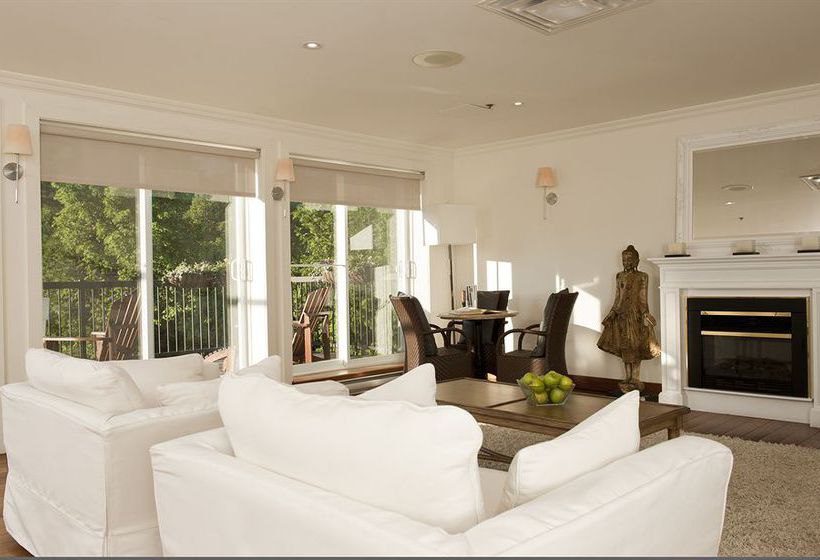 Hotel Manoir Saint Sauveur | Saint Sauveur des Monts | Quebec | Canada 6