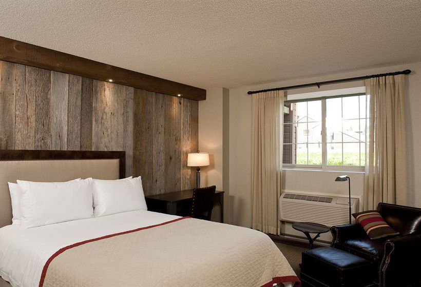 Hotel Manoir Saint Sauveur | Saint Sauveur des Monts | Quebec | Canada 9