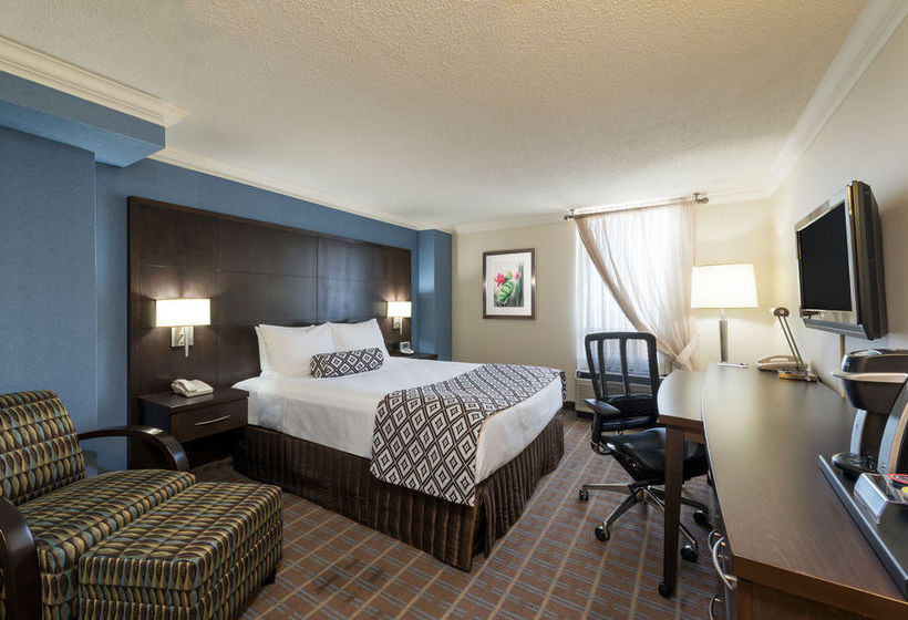 Hotel Crowne Plaza Toronto Airport | Toronto | Ontario | Canada 7