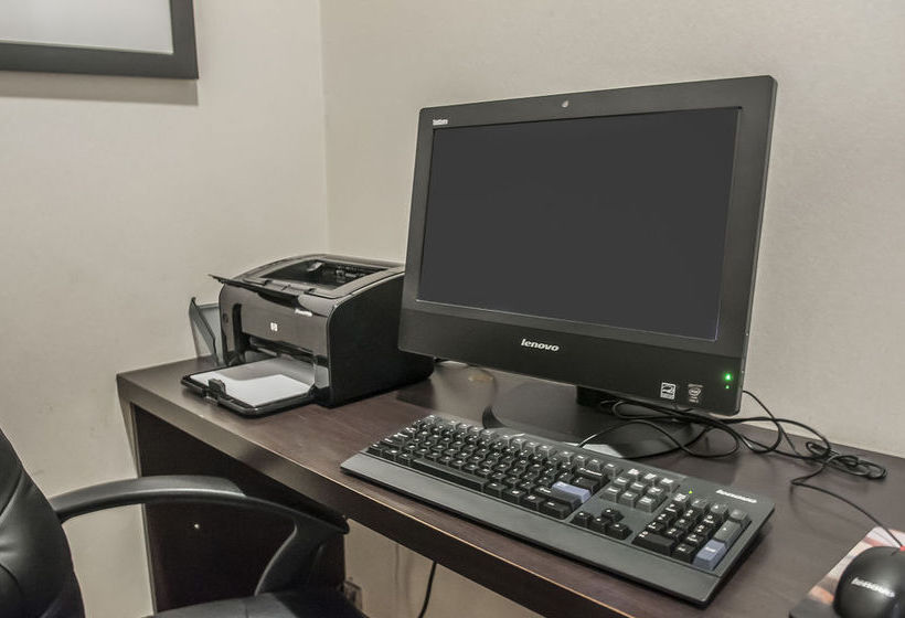 Comfort Hotel Airport North