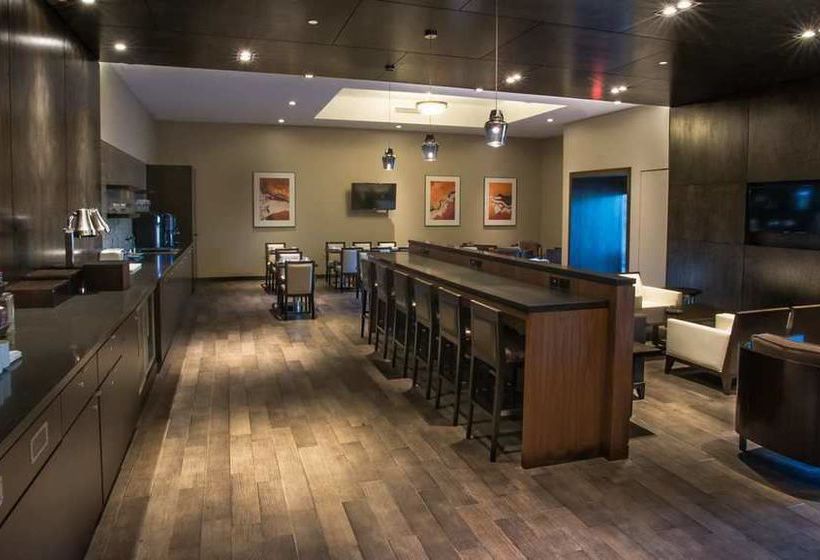 Hotel Hilton Suites Toronto Markham Conference Centre & Spa | Markham | Ontario | Canada 10