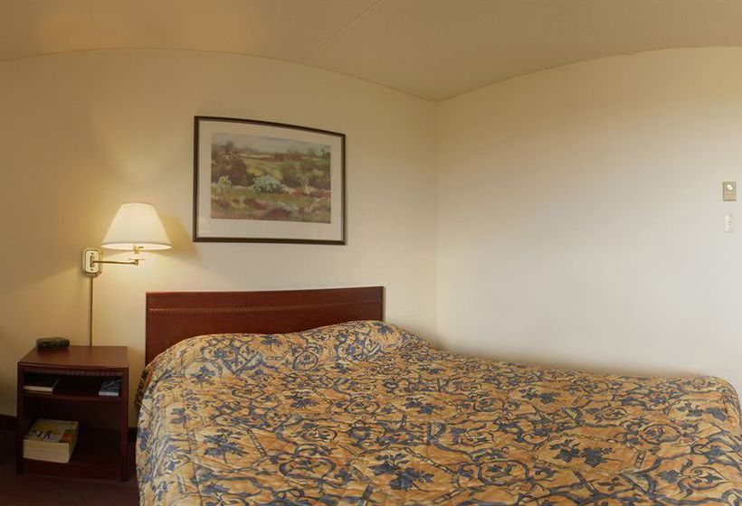 Hotel Travelodge Toronto East | Scarborough | Ontario | Canada 1