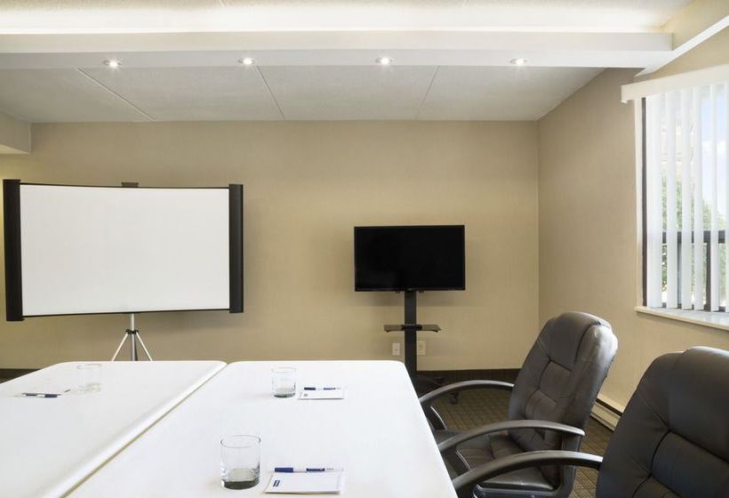 Hotel Travelodge Toronto East | Scarborough | Ontario | Canada 13