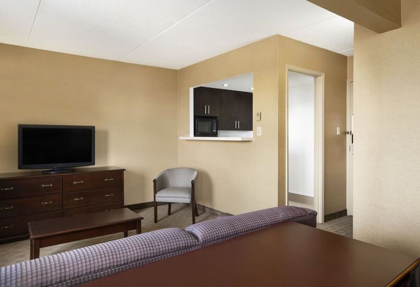 Hotel Travelodge Toronto East | Scarborough | Ontario | Canada 16