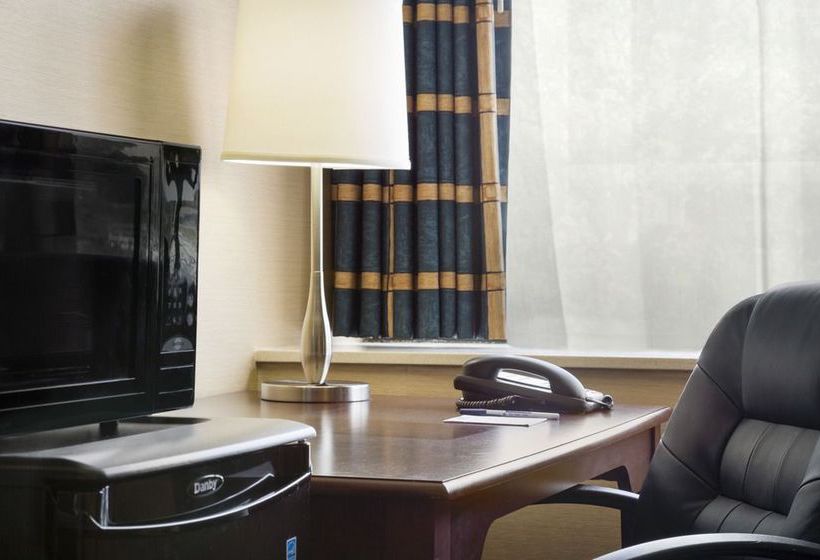 Hotel Travelodge Toronto East | Scarborough | Ontario | Canada 19