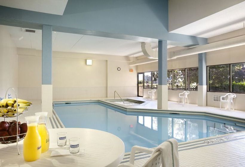 Hotel Travelodge Toronto East | Scarborough | Ontario | Canada 6