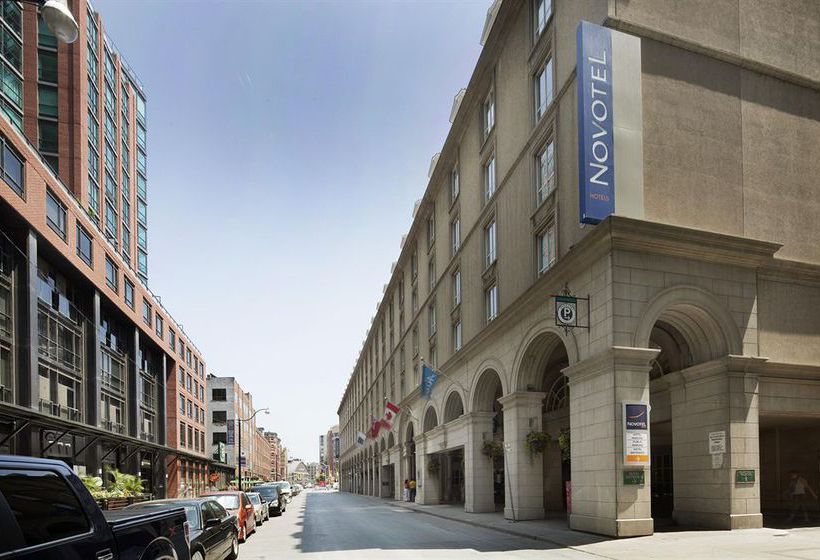 Novotel Toronto Centre