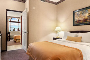 Ramada Hotel & Suites Metrotown | Vancouver | British Columbia | Canada 3