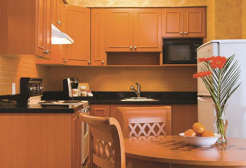 Sunset Inn & Suites Downtown Vancouver | Vancouver | British Columbia | Canada 7