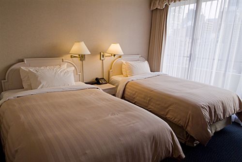 Hotel Empire Landmark | Vancouver | British Columbia | Canada 17