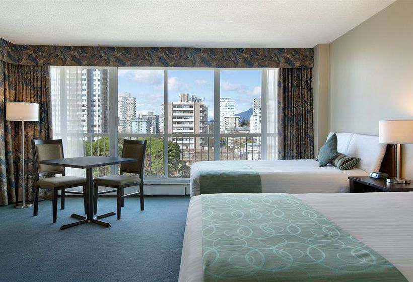Coast Plaza Hotel & Suites | Vancouver | British Columbia | Canada 10