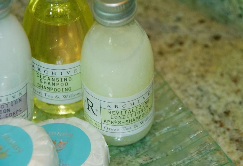 Hotel Sylvia | Vancouver | British Columbia | Canada 9